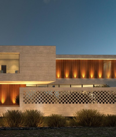 WHERE ROYALTY MEETS CONTEMPORARY DESIGN